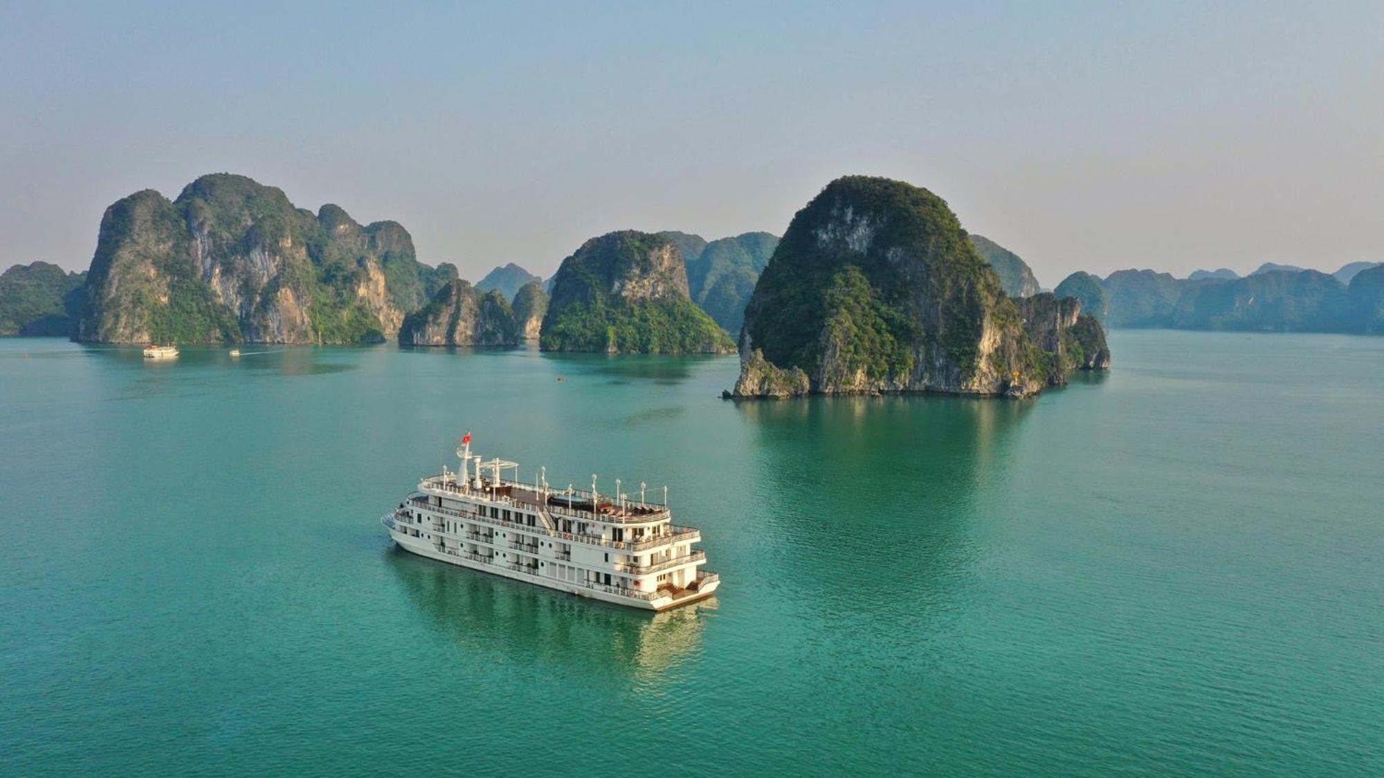 Paradise Grand Cruise - Lan Ha Bay Ha Long Exterior photo