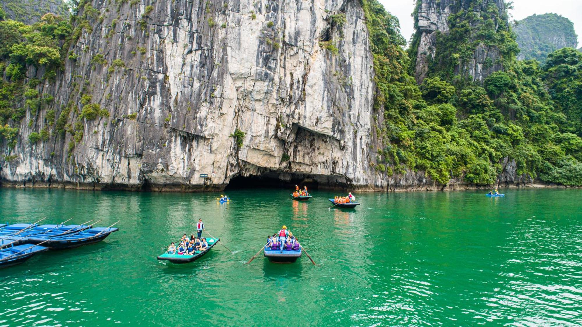 Paradise Grand Cruise - Lan Ha Bay Ha Long Exterior photo